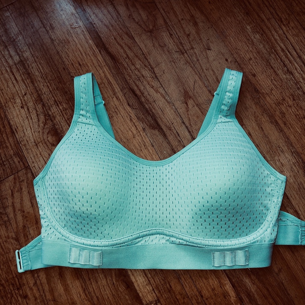 Mint green adjustable sports bra - new w/o tags